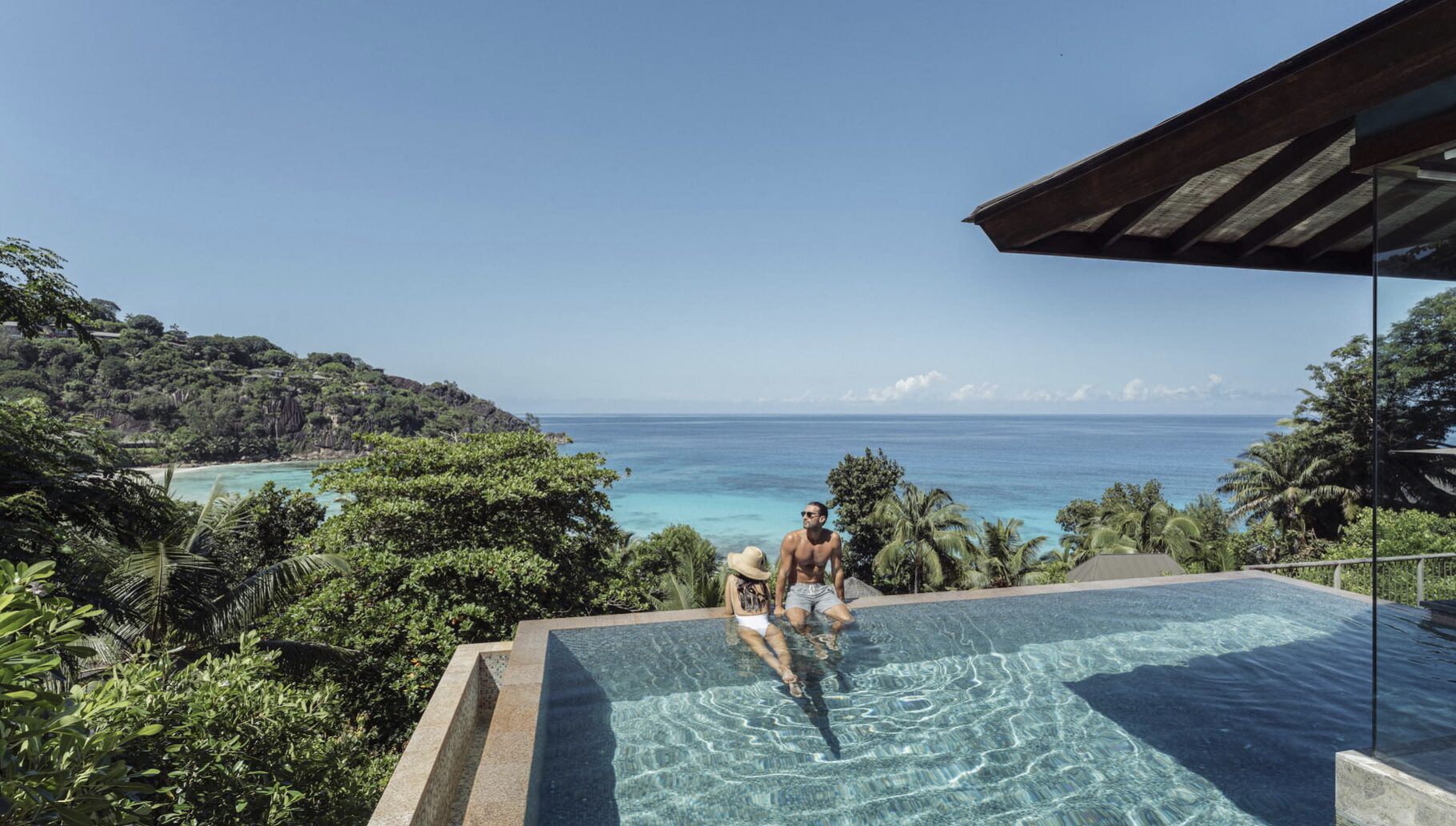 OBO Luxury INTERNATIONAL MAGAZINE VISITS AND REVIEWS THE FOUR SEASONS SEYCHELLES